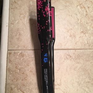 Paul Mitchell flat iron